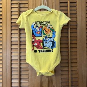 DC Comics Heroes in Training Yellow Bodysuit
